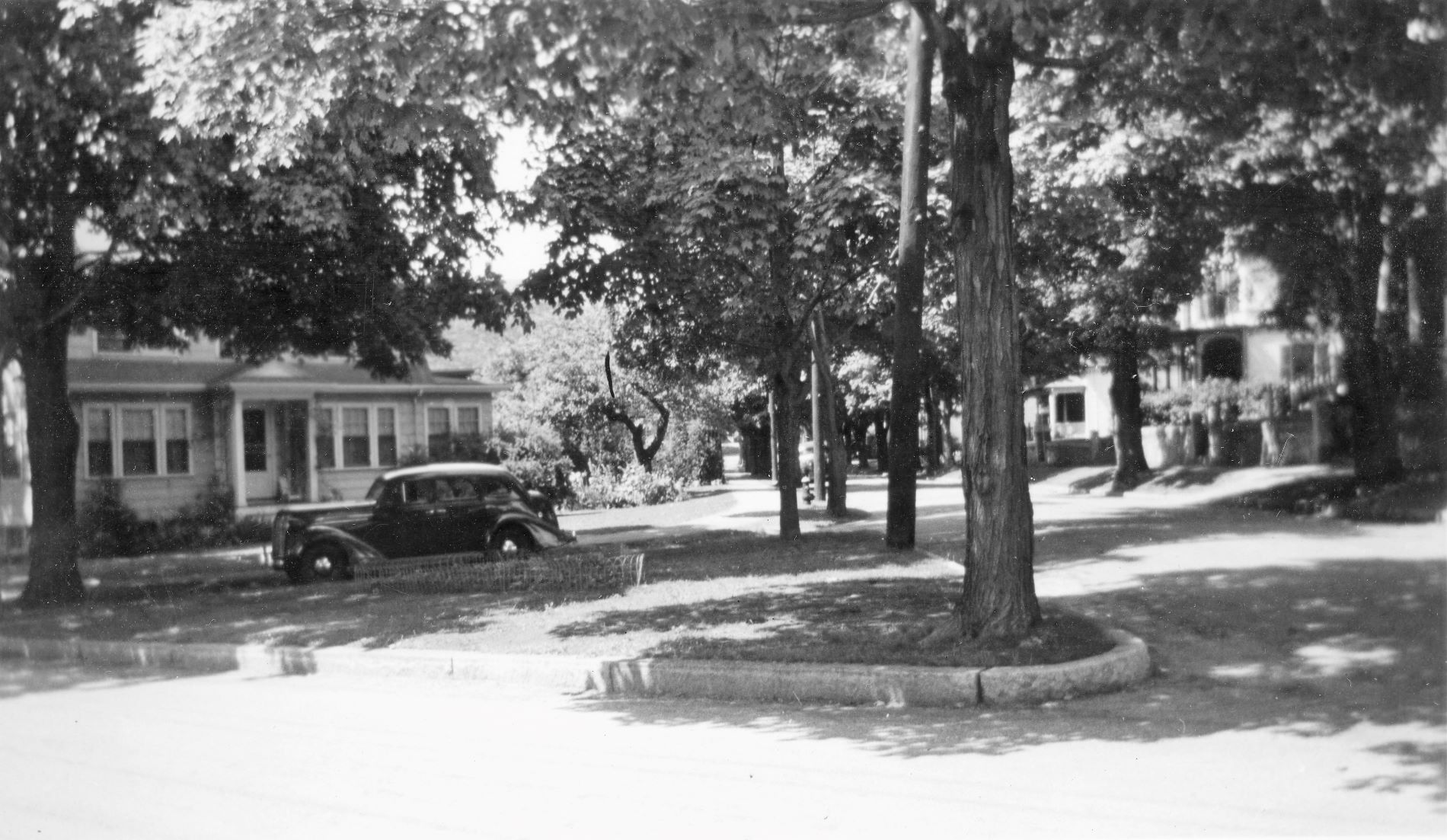 Melrose Public Library Melrose Mass · Elm Street Melrose Mass · Noble Digital Heritage 